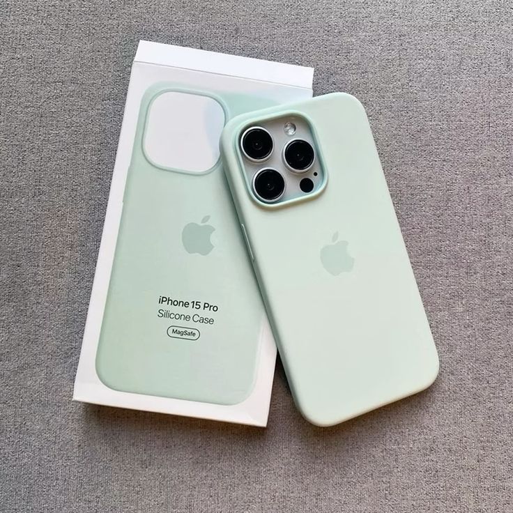 IPHONE 15 PRO  BACK COVER