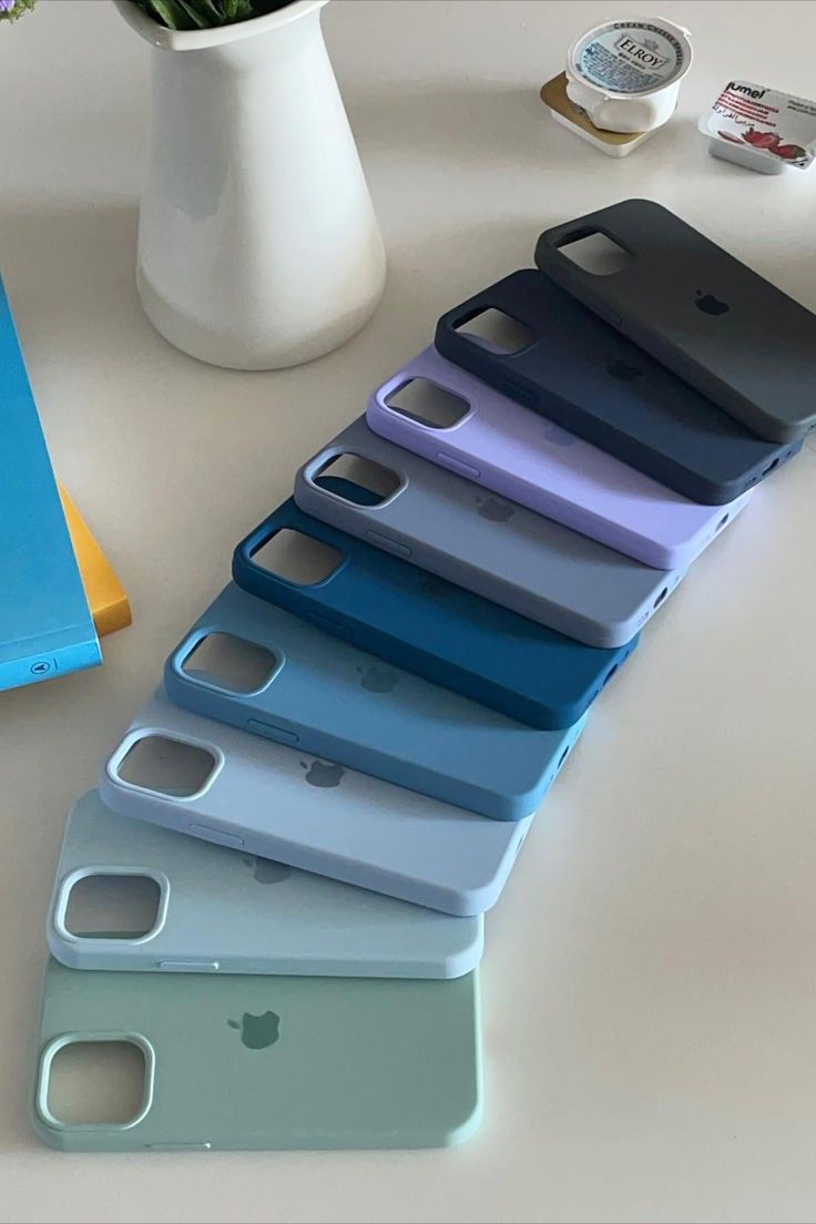 IPHONE 13 PRO  BACK COVER
